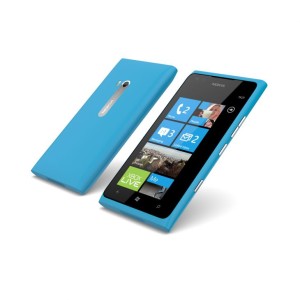 700-1-nokia-lumia-900-cyan-front-and-back